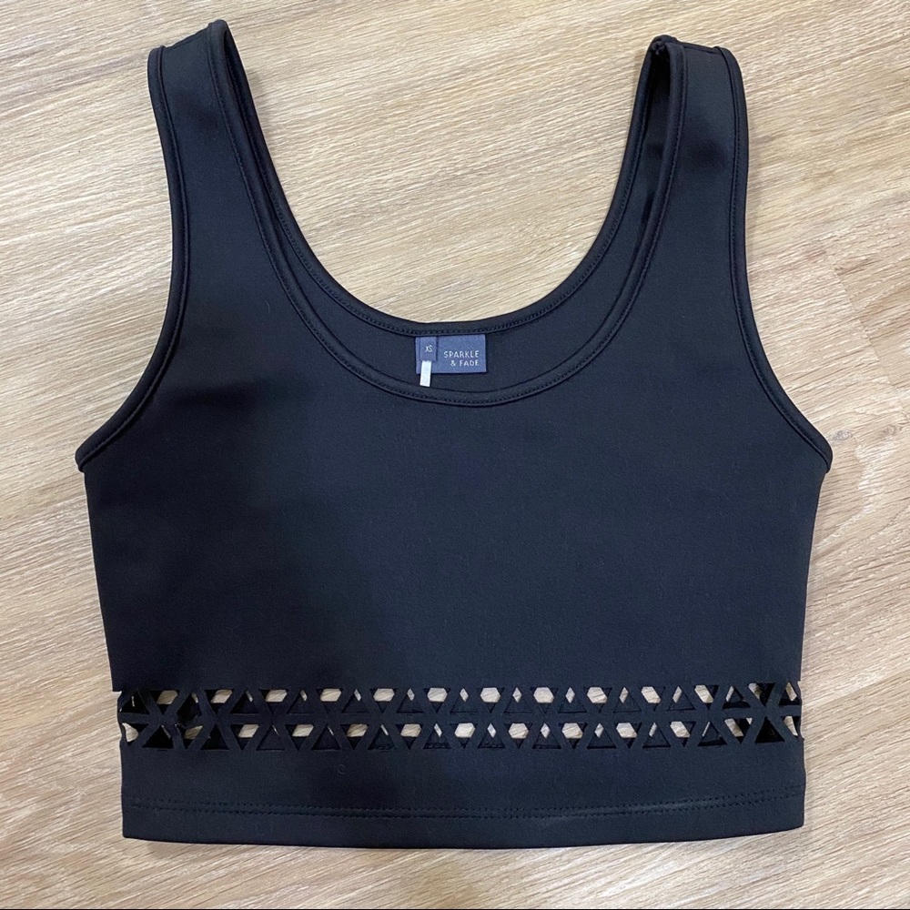 🍋 Tank top with details 🍋